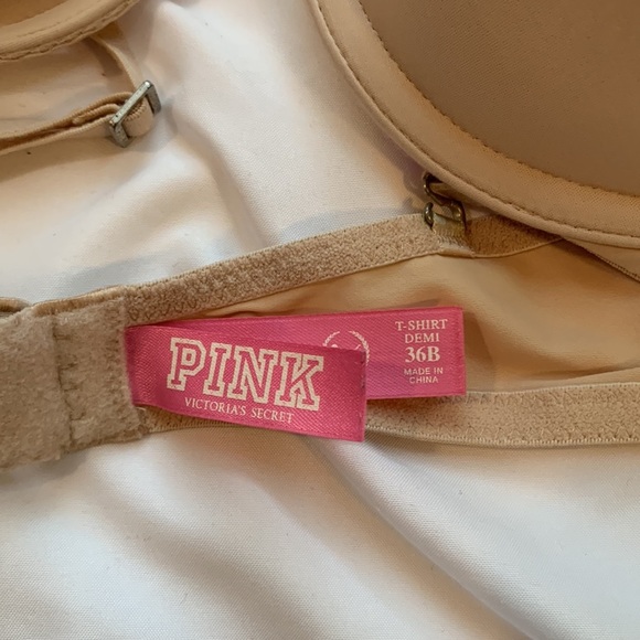 Like New PINK T-shirt Demi Bra - Picture 3 of 3